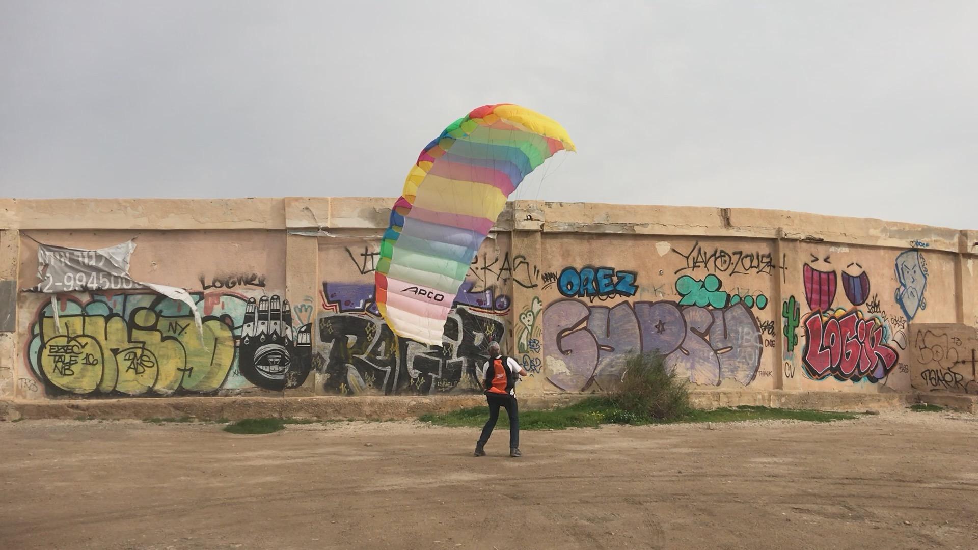 APCO Adama – paraglider by APCO Aviation in flight (image 4)