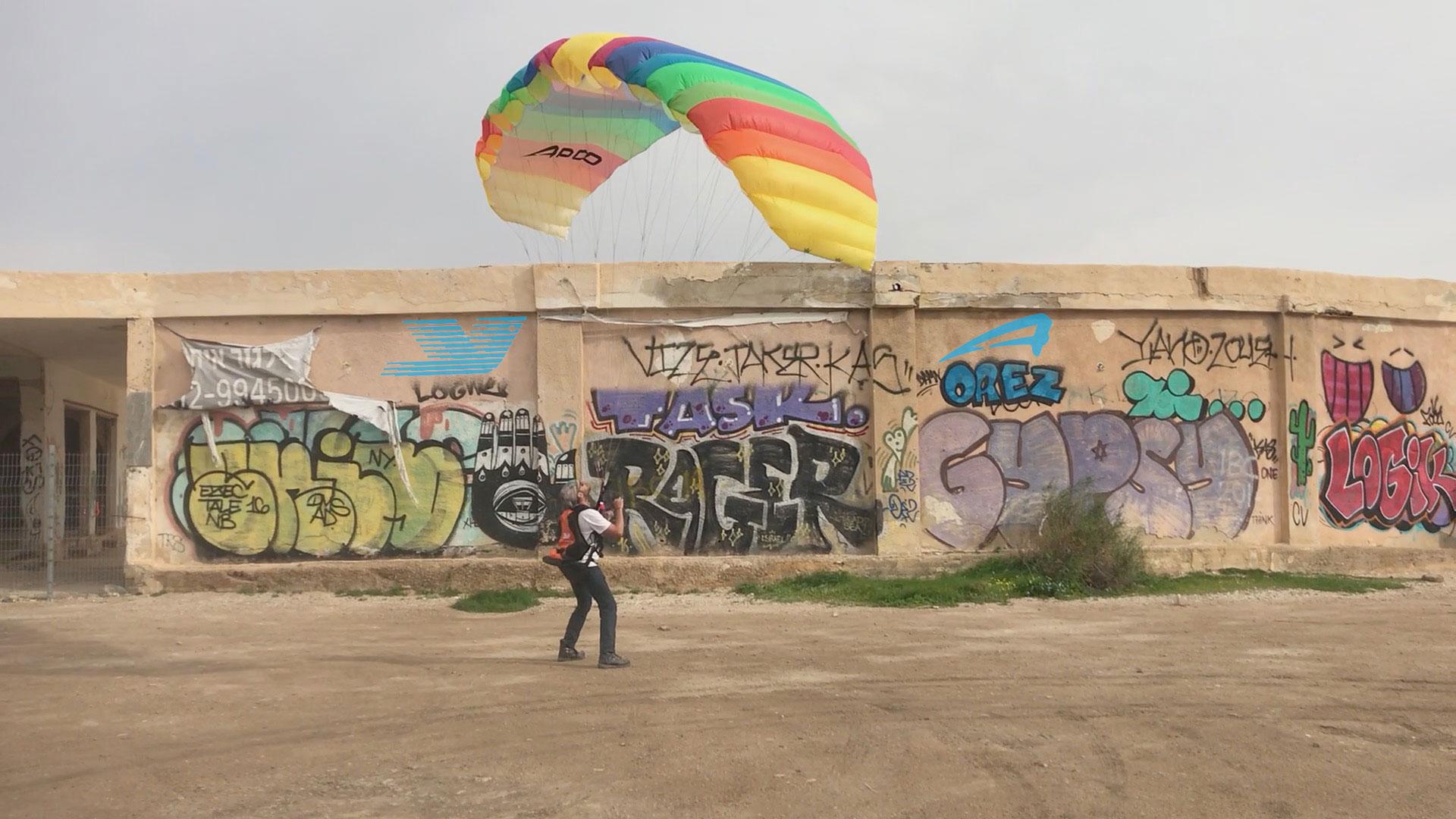 APCO Adama – paraglider by APCO Aviation in flight (image 2)
