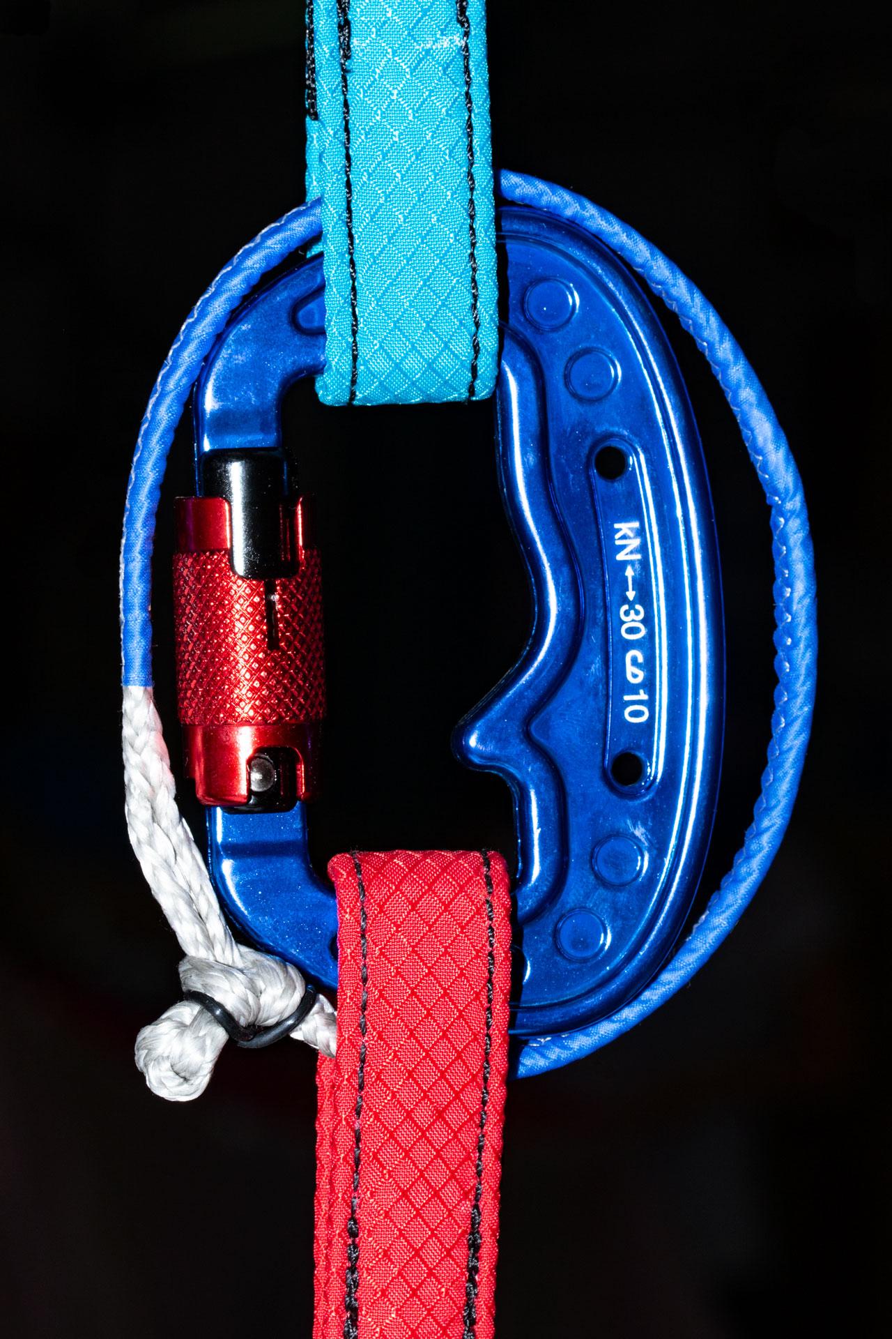 APCO Carabiners & Connectors – accessory by APCO Aviation (image 6)