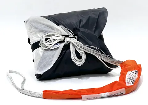 APCO Mayday Square 160 – rescue parachute by APCO Aviation (image 4)