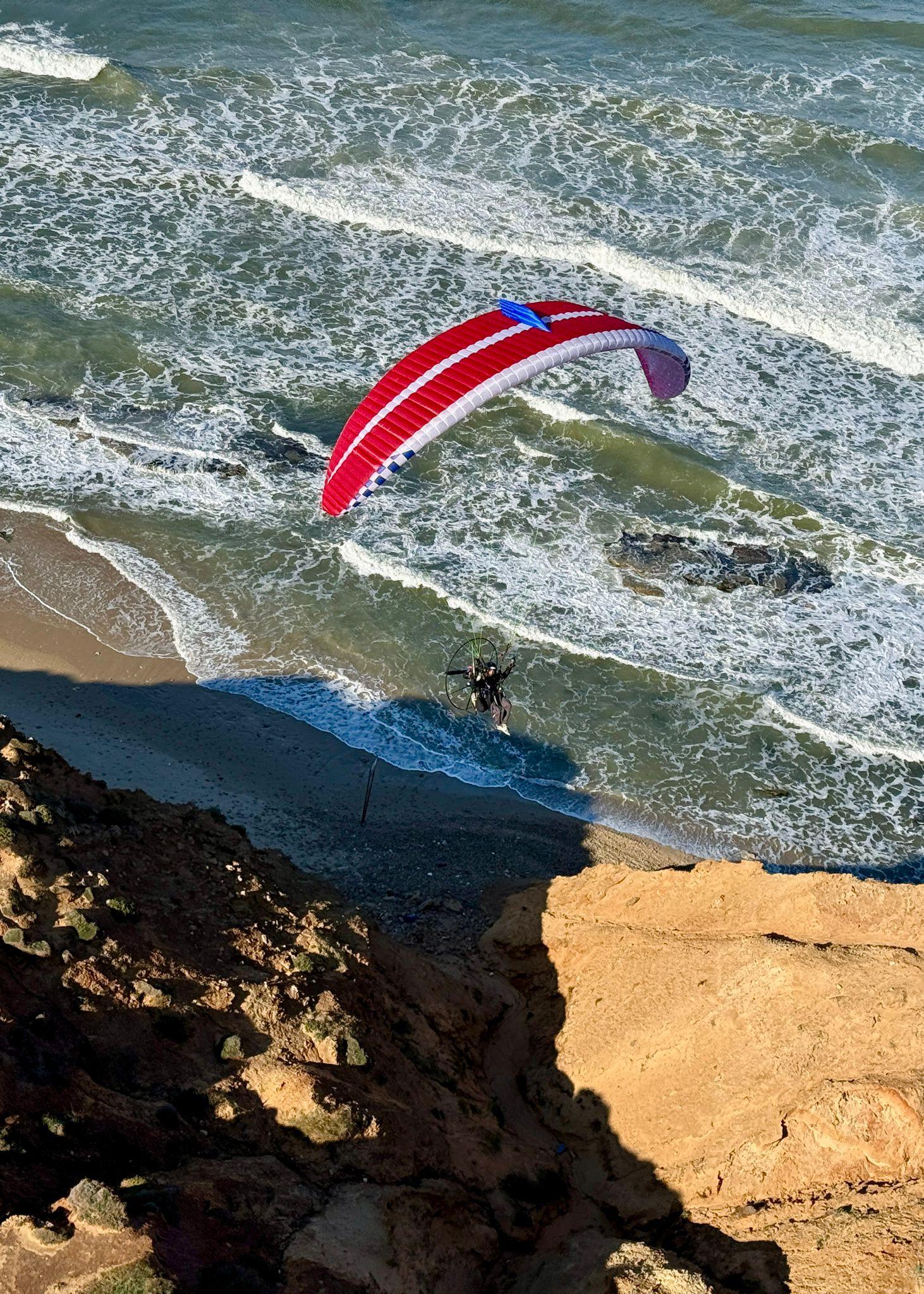 APCO F1 MKII – aile de paramoteur d'APCO Aviation en vol (image 10)