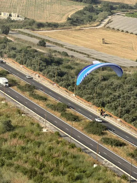 APCO F3 Bi MKII – paramotor wing by APCO Aviation in flight (image 3)