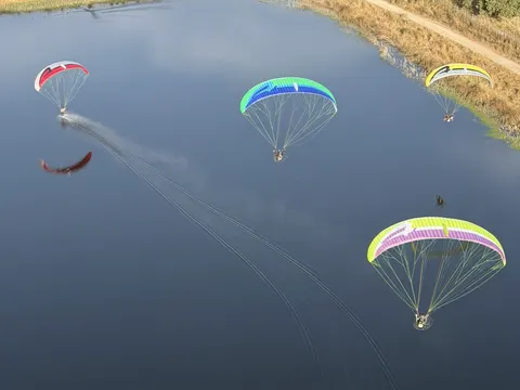 APCO F3 MKII – Motorschirm von APCO Aviation im Flug (Bild 14)