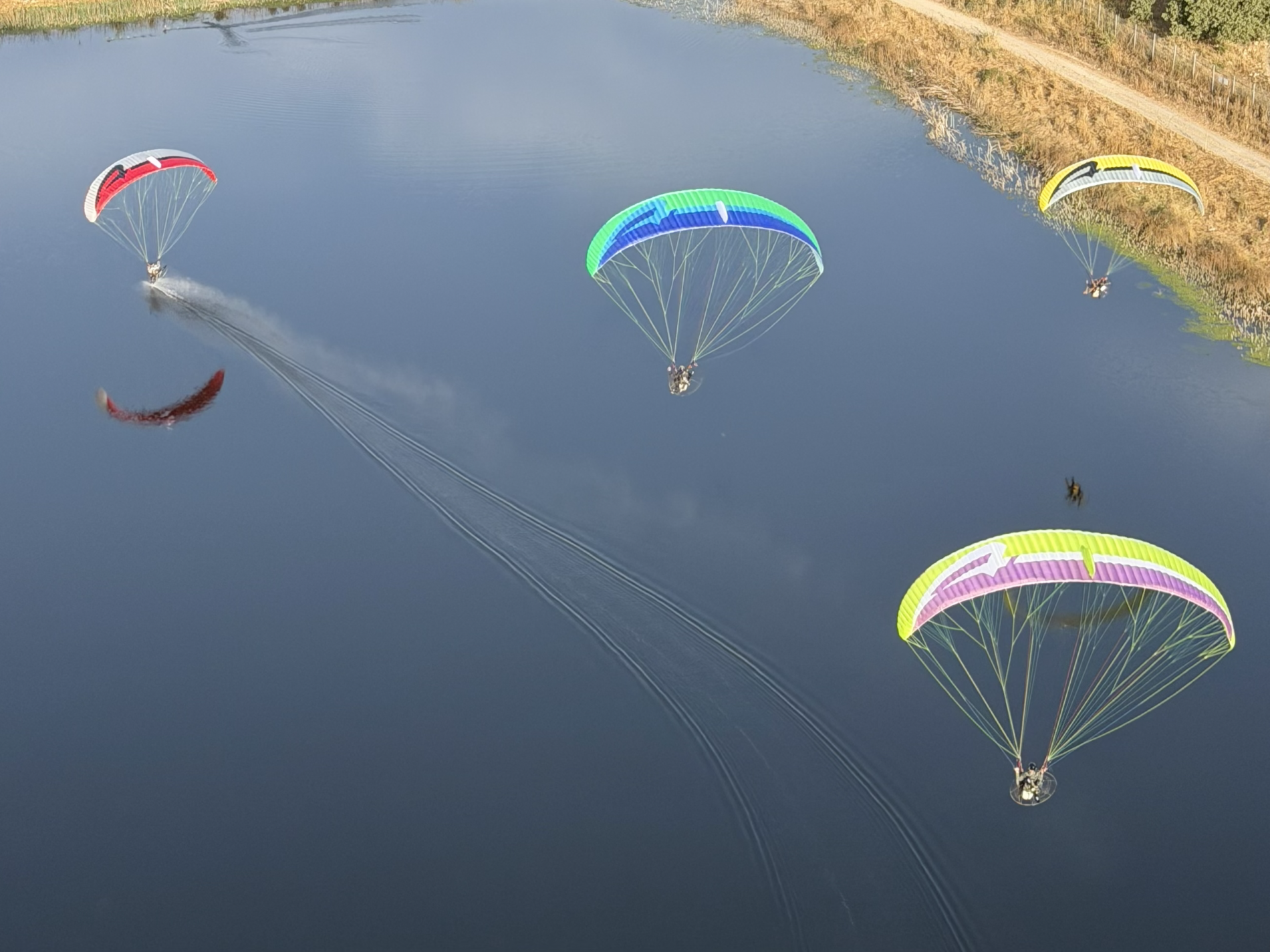 APCO F3 MKII – aile de paramoteur d'APCO Aviation en vol (image 14)