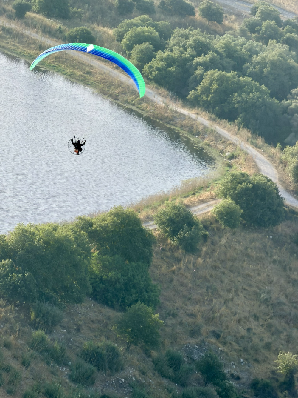 APCO F3 MKII – aile de paramoteur d'APCO Aviation en vol (image 13)