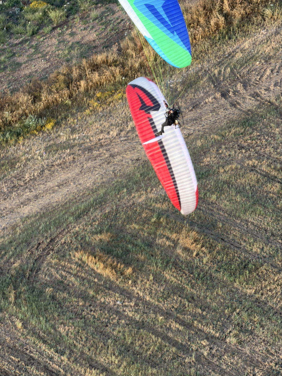 APCO F3 MKII – aile de paramoteur d'APCO Aviation en vol (image 24)