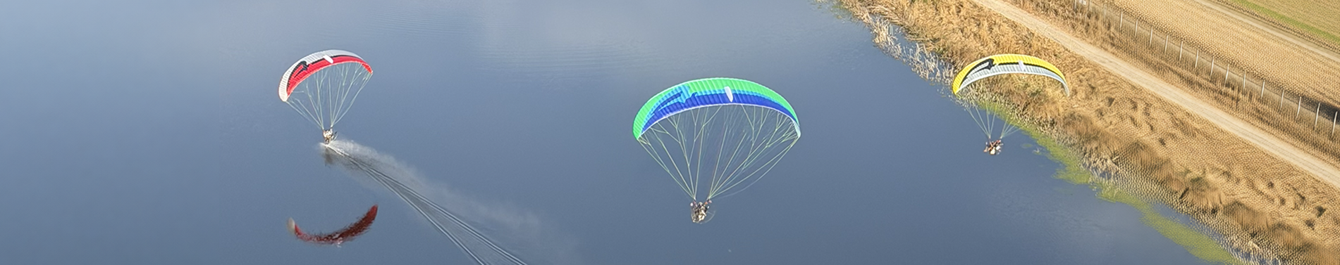 APCO F3 MKII – aile de paramoteur d'APCO Aviation en vol (image 25)