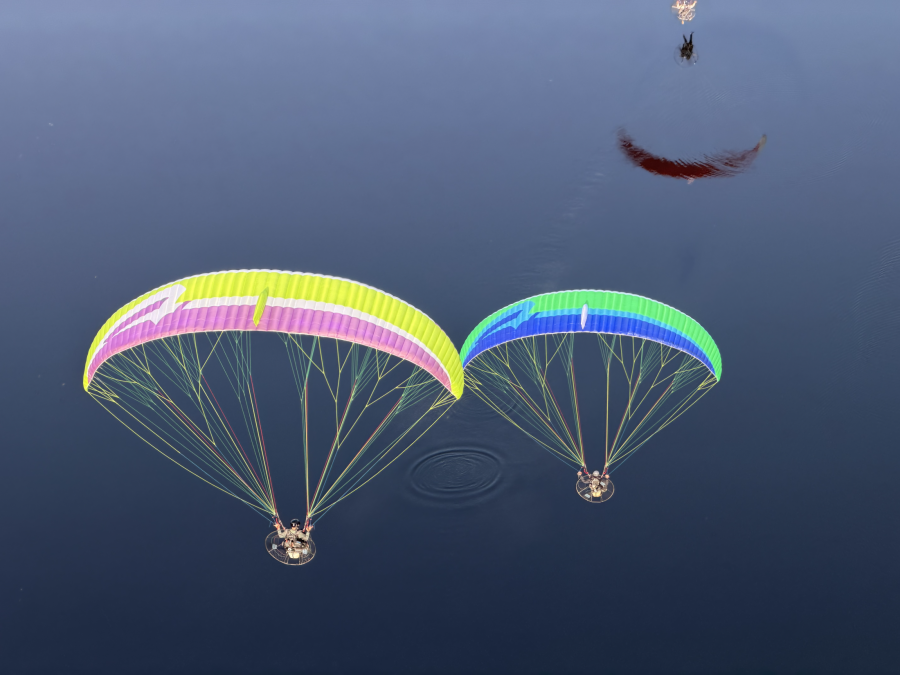APCO F3 MKII – aile de paramoteur d'APCO Aviation en vol (image 7)