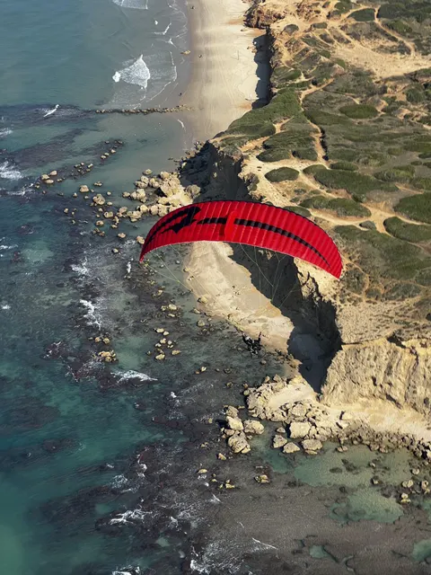 APCO F7 – paramotor wing by APCO Aviation in flight (image 10)