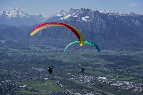 APCO Game MKIII – EN-B paraglider by APCO Aviation in flight (image 11)