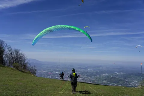 APCO Game MKIII – EN-B paraglider by APCO Aviation in flight (image 10)