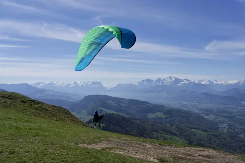 APCO Game MKIII – EN-B paraglider by APCO Aviation in flight (image 8)