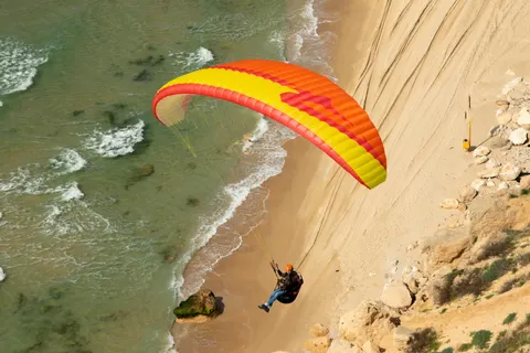 APCO Karisma II Paramotor – EN-A Motorschirm von APCO Aviation im Flug (Bild 4)
