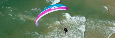 APCO Karisma II Paramotor – EN-A Motorschirm von APCO Aviation im Flug (Bild 13)