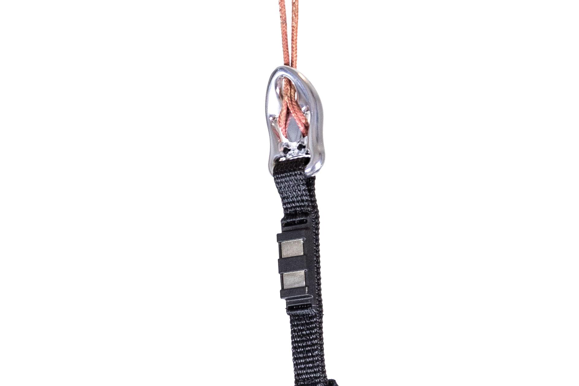 APCO Nestra Light EN-B High-Performance-Cross-Country-Gleitschirm – Nestra Light riser magnet