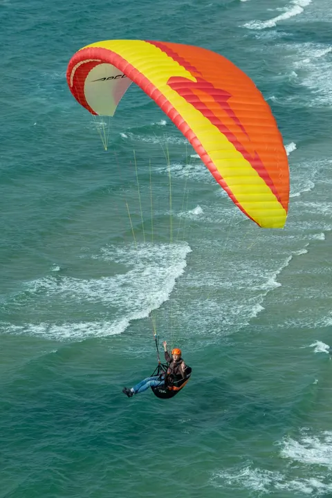 APCO Vista VI – EN-B paraglider by APCO Aviation in flight (image 10)