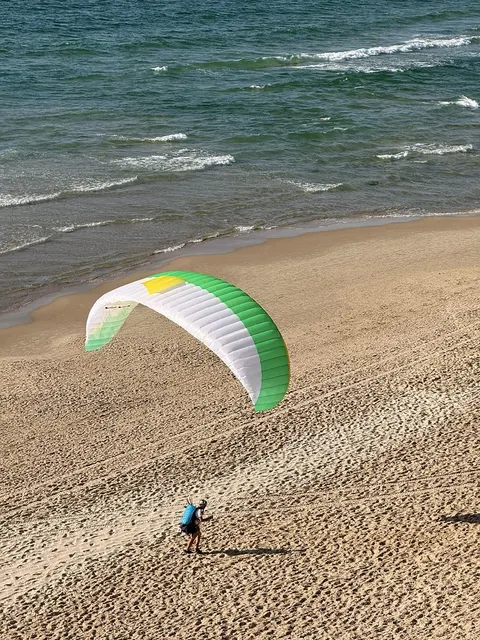 APCO Viva parapente EN-A – vol à basse hauteur au-dessus de la plage